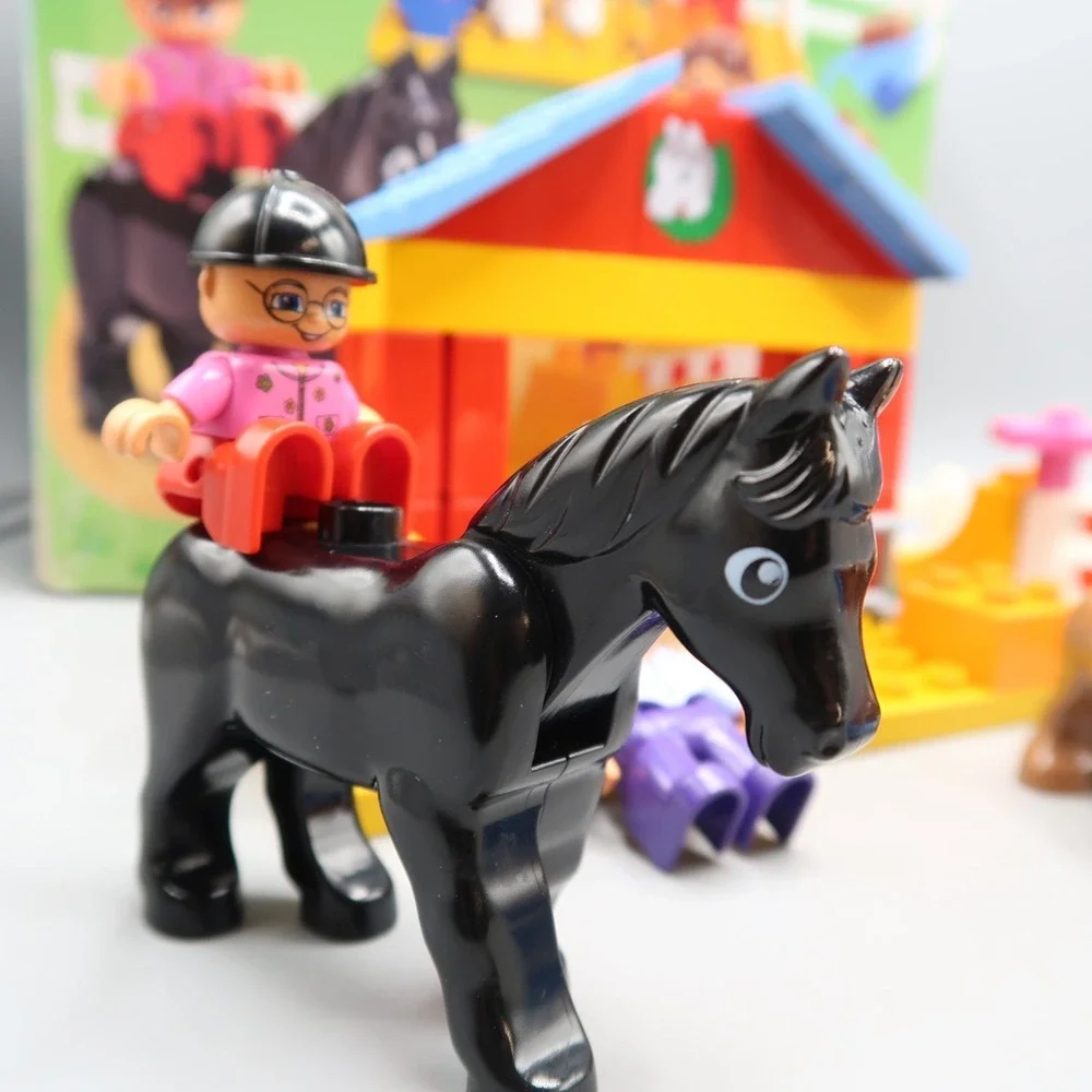 Lego Duplo Horse Stable Pony Farm 4690 Equestrian Farm Riding Stable Complete